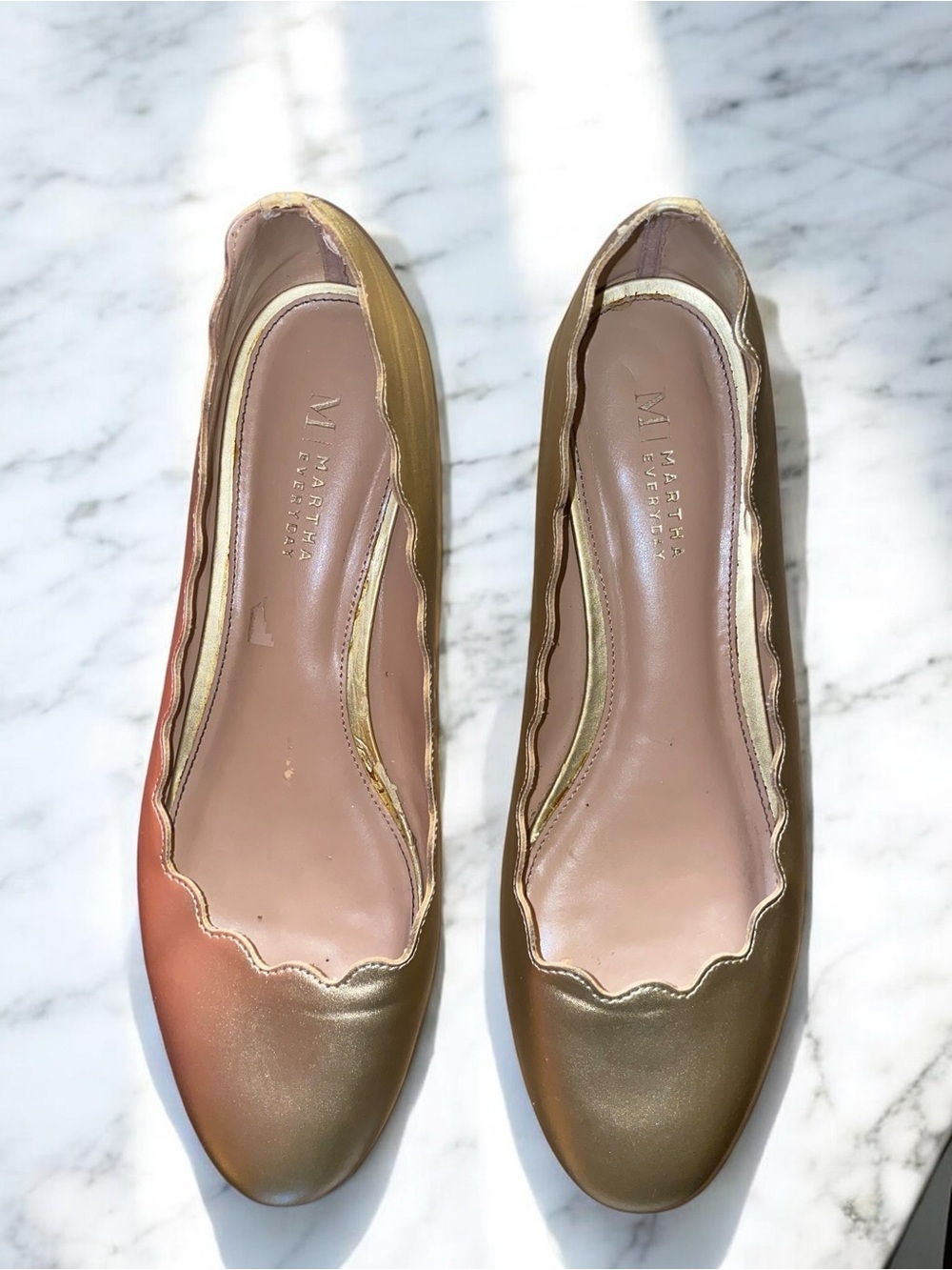 Martha Everyday Metallic Gold Scalloped flats sz9.5
